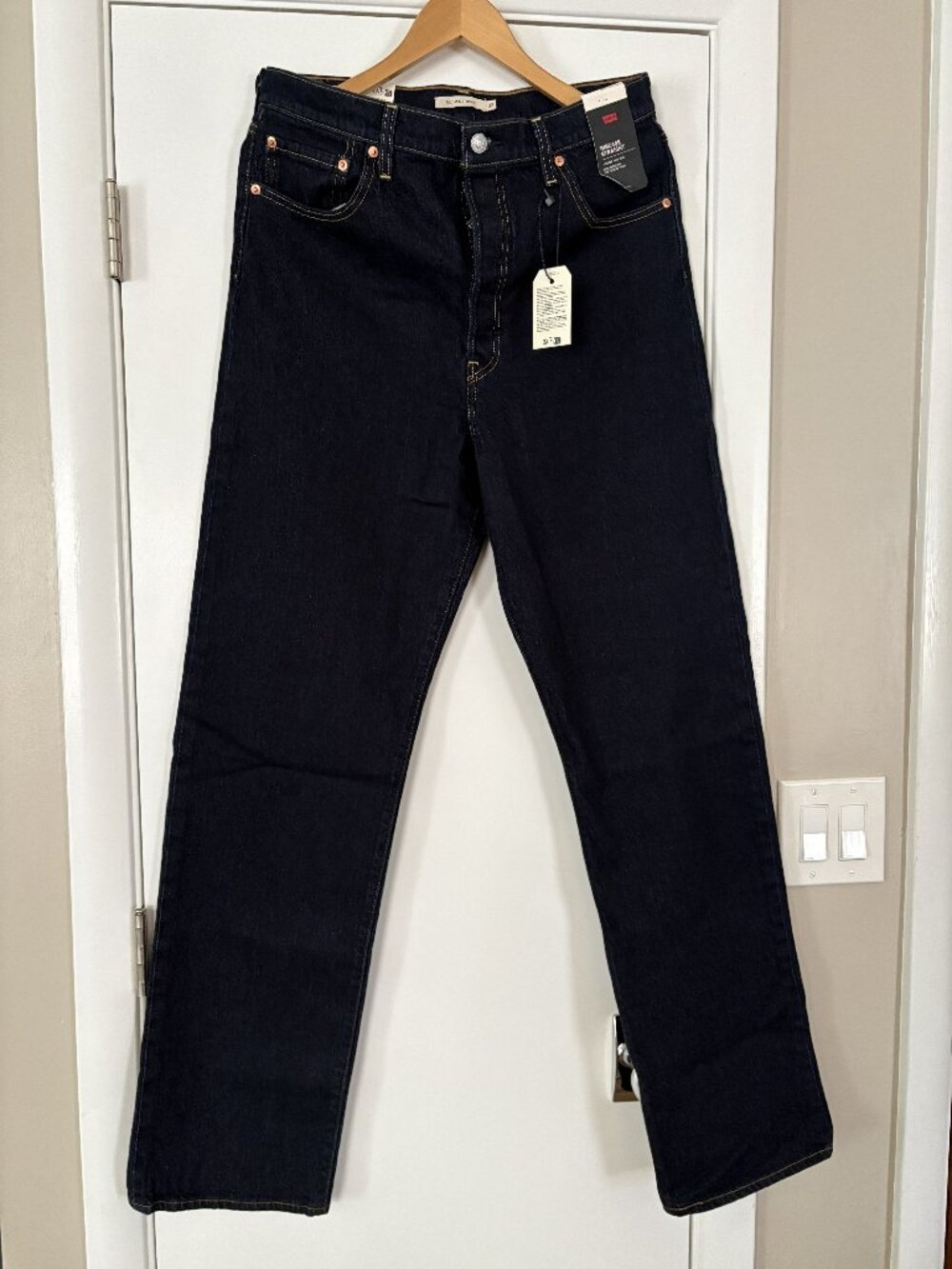 NWT - 32" x 34" - Levi's Ribcage Full Length Women's Jeans